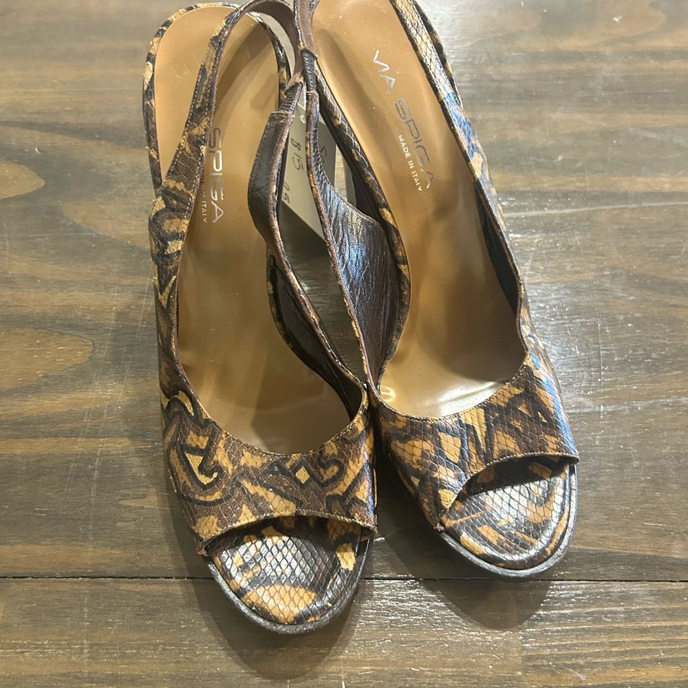 Via Spiga Brown Peep-Toe Slingbacks